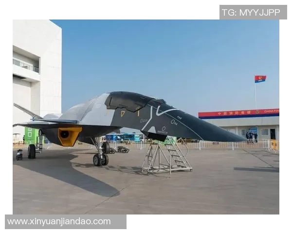 中国足球新星杨璞崭露头角引发关注未来发展备受期待