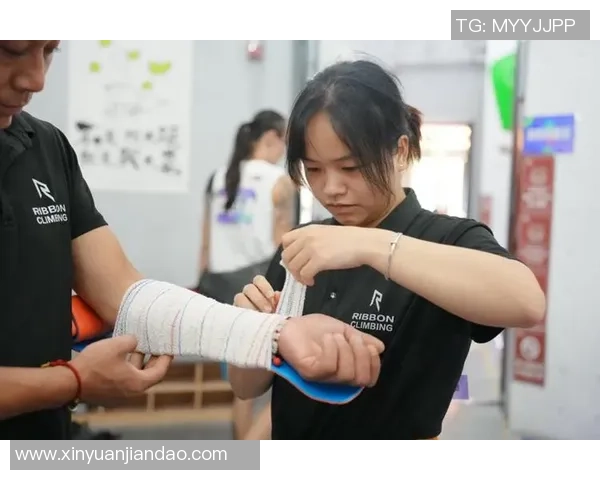 攀岩技术探讨：上海攀岩队如何提升竞技水平与训练方法